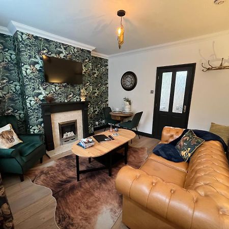 Contemporary & Chic Inner Terrace 5 Mins From Barnsley Town Centre מראה חיצוני תמונה
