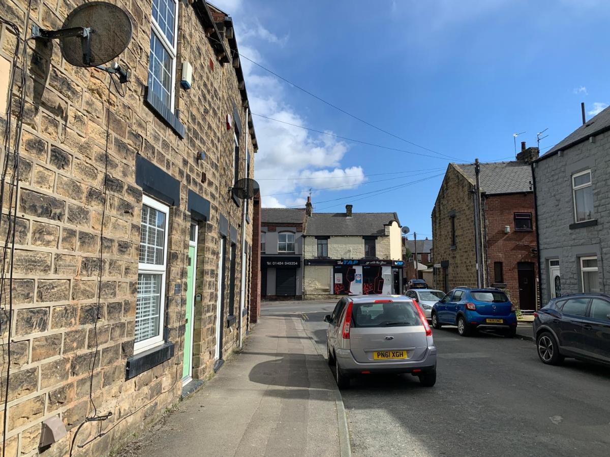 Contemporary & Chic Inner Terrace 5 Mins From Barnsley Town Centre מראה חיצוני תמונה