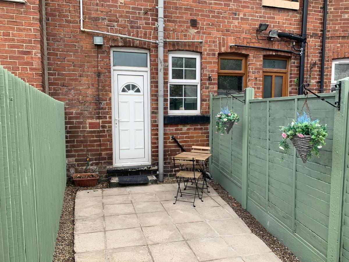 Contemporary & Chic Inner Terrace 5 Mins From Barnsley Town Centre מראה חיצוני תמונה